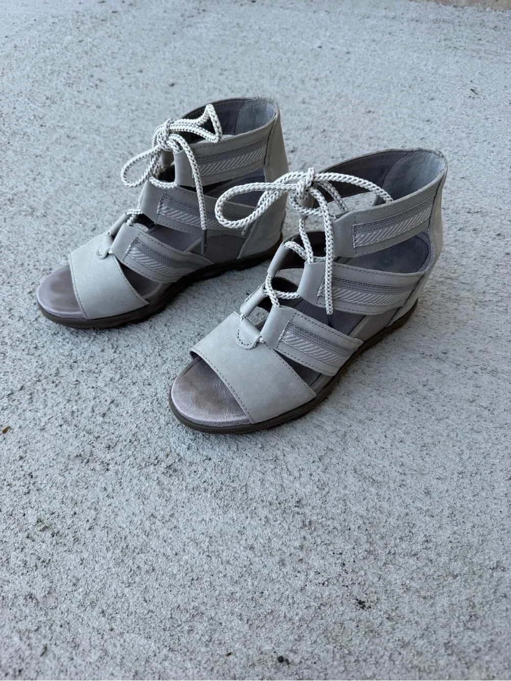 Women's Sorel Joanie Cutout Wedge Sandals in Light Gray